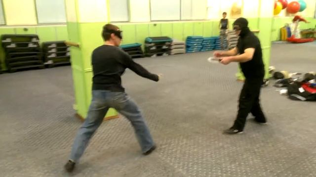 Тестируем силиконовые ножики на текстолитовой основе смотреть онлайн