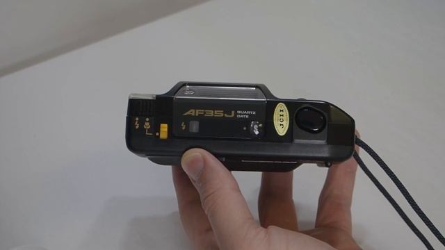 Canon Jet AF35J Sprint Autoboy Jr 35mm Camera Overview смотреть онлайн