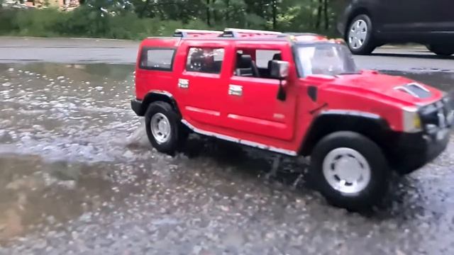 Hummer H2 1:10 Scale смотреть онлайн