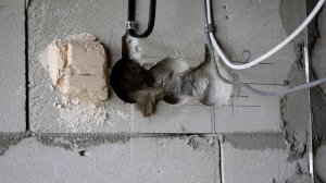 Установка подрозетников до штукатурки