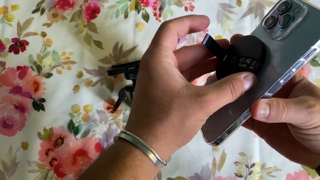 ESR gli Indispensabili per il vostro iPhone 13 | Spazio iTech смотреть онлайн