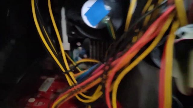 są Sterowniki do GeForce 9400GT 1gb Linux mint cynamon смотреть онлайн