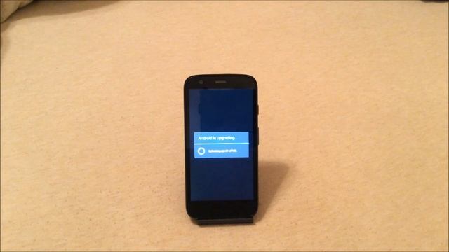 Moto G Android 4.4.2 (KIT KAT UPDATE) is here! смотреть онлайн
