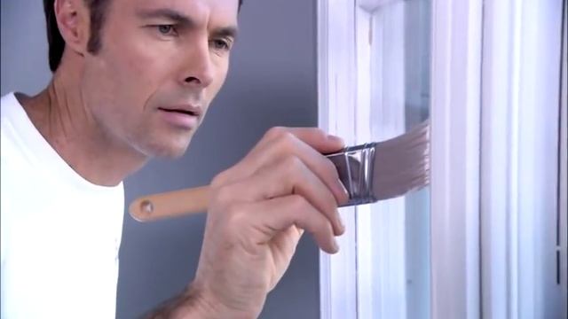 Painting the Windows | Benjamin Moore смотреть онлайн