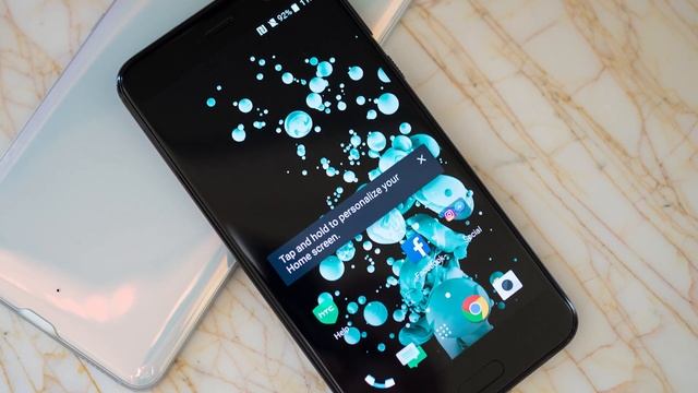 HTC U Ultra + U Play hands-on first look! смотреть онлайн