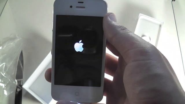 iPhone 4S Unboxing! смотреть онлайн