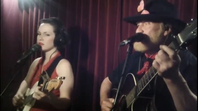 “I Shall Be Released!” #JohnnyDeppVsAmberHeard #JohnnyDeppVSAmberHeardTrial 3 Chords & The Truth! смотреть онлайн