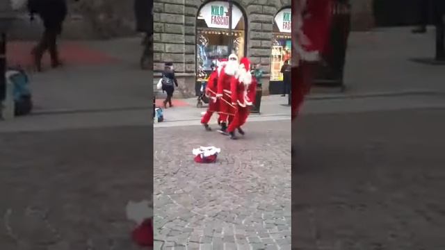Санта Клаус танец смотреть онлайн