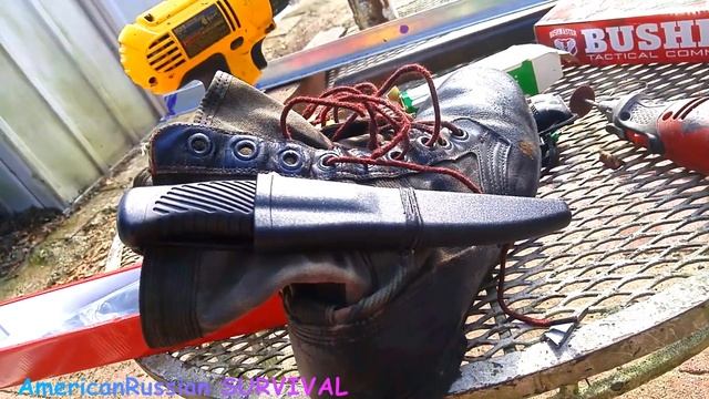 Securing a Large Boot Knife to a Boot смотреть онлайн