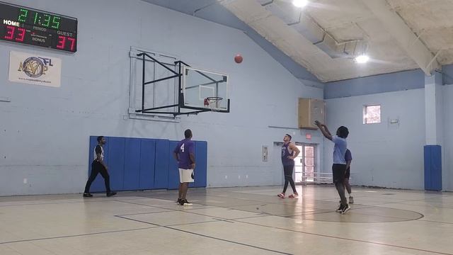 M.E.S.L  Sunday  Draft  League  Ur Mom's  Fav  Team  Defeated  Purple  Desiel Final  70-69