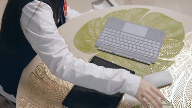 Surface Go 2 - Perfectly Portable смотреть онлайн