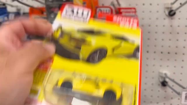 AUTO WORLD | HOT WHEElS | M2 | PEG HUNTING смотреть онлайн