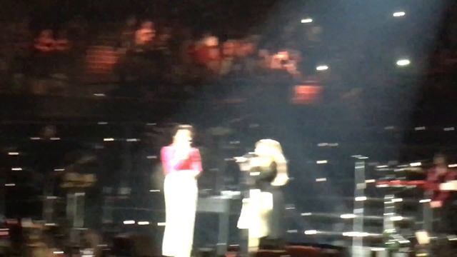 Harry and Stevie Nicks singing Landslide! by Fleetwood Mac смотреть онлайн
