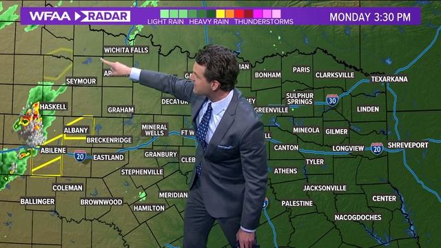 DFW Weather: Severe thunderstorms with large hail forecasted Monday night смотреть онлайн