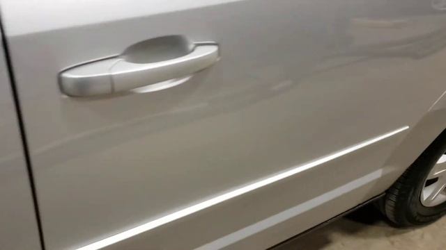 2009 Dodge Grand Caravan SE смотреть онлайн