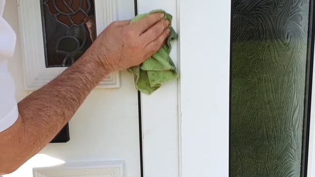 Crikey Mikey 'Told You It Was White' uPVC Cleaner смотреть онлайн