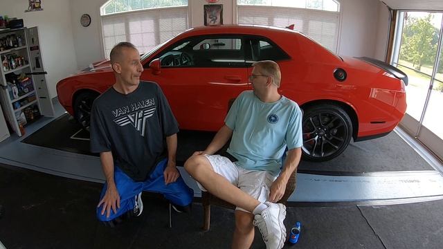 Car Chat What we like. And don't like about the dodge scat pack смотреть онлайн
