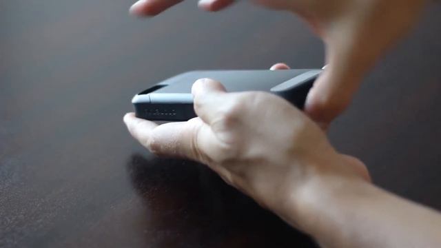 PhoneSuit Elite Battery Case for iPhone 4 смотреть онлайн