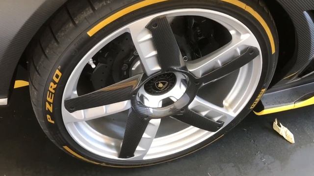 Lamborghini Centenario - LAUNCH CONTROL SOUND ACCELERATION and in Detail ! смотреть онлайн