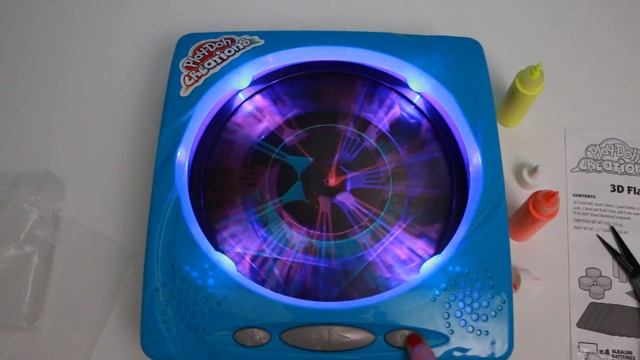 2004 Play Doh Creations 3D Flash Art Toy- Make Spin Art That Glows! смотреть онлайн