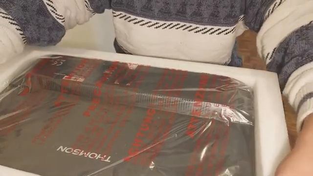 Unboxing THOMSON COMPUTER ⎟AIO - All-in-one 21.5" with Windows 10 смотреть онлайн
