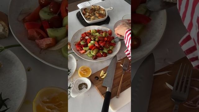 Цыпленок табака ТМ СВОЯ смотреть онлайн