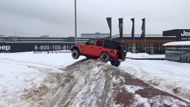 Jeep Wrangler Rubicon 2018. На площадке Jeep Territory