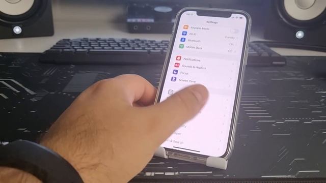 iPhone 13: Hide Apps смотреть онлайн