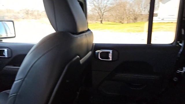 2024 Jeep Wrangler Sahara TX смотреть онлайн