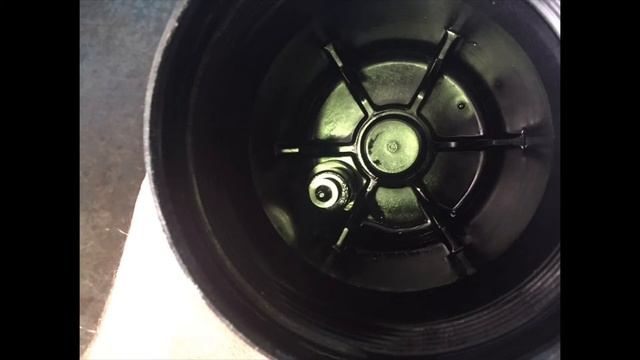 Isuzu NPR Fuel Filter Replacement смотреть онлайн