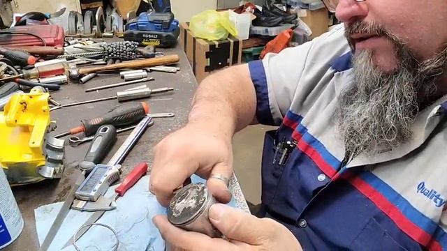 How To Repair A Bad Piston смотреть онлайн