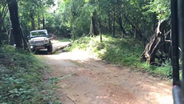 Land Rover Defender Puma 2.4TDI In Action смотреть онлайн