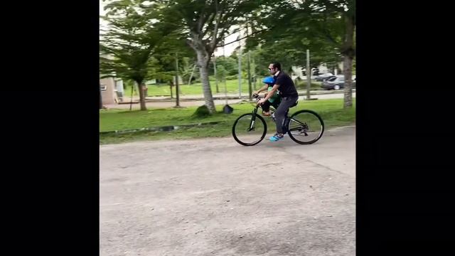 Child Bicycle Seat смотреть онлайн