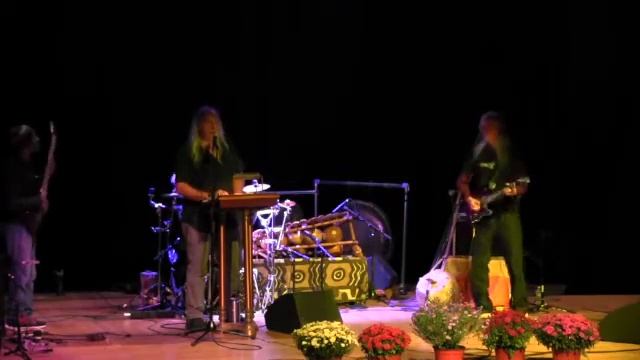 What do you see looking out the window? смотреть онлайн