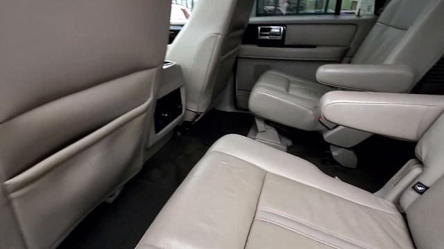 2016 Lincoln Navigator Select 4WD смотреть онлайн