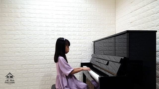 "Happy Bunny" played by Louisa Michaela Lieanto смотреть онлайн