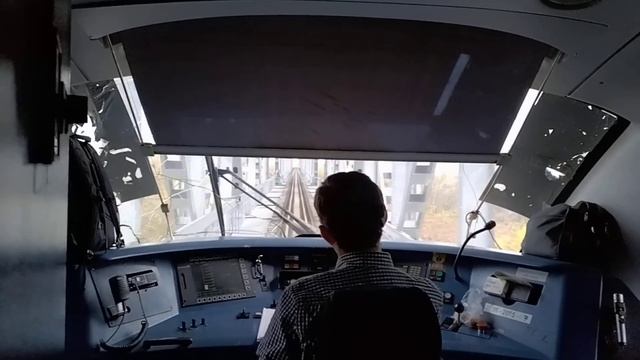 with window broken, train is keeping going! смотреть онлайн