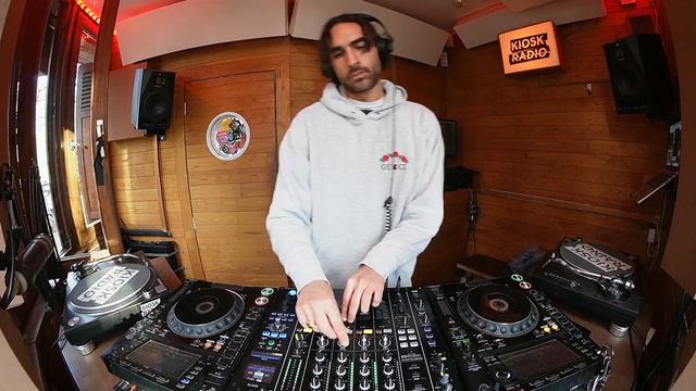 Collectif Chanoirs invites MOSS @ Kiosk Radio 28.03.2024 смотреть онлайн