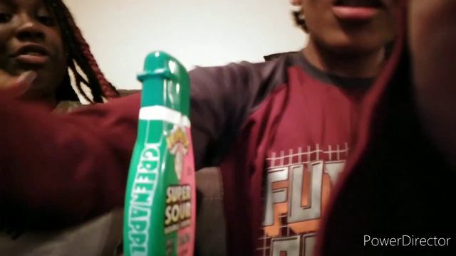 Sour Warheads Challenge w/ my cousin(prey for me after this) смотреть онлайн