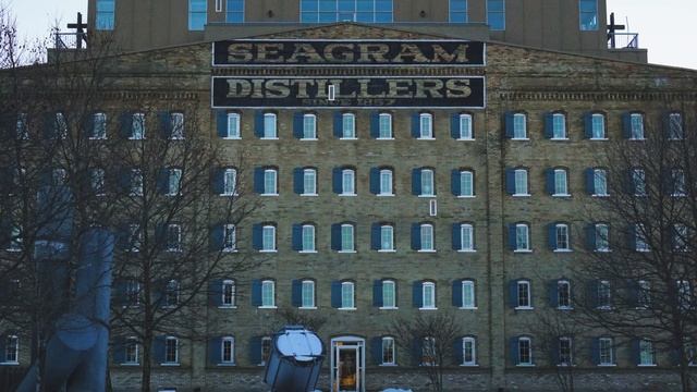 SeaGram Distillers Window Swap смотреть онлайн