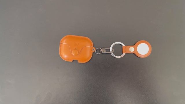 AirTags l Leather Apple Case vs Plastic Belkin Cases l Bugatti AirPods Pro Case смотреть онлайн
