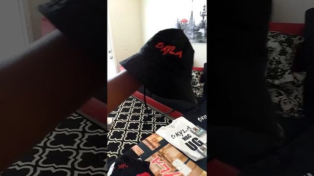 The Skyla Mac Shop is now open ...skylamac.com смотреть онлайн