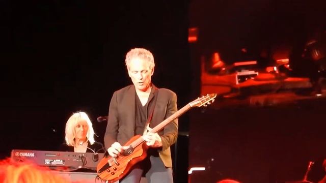 IM SO AFRAID Fleetwood Mac 4/6/15 Rabobank Arena, Bakersfield, CA смотреть онлайн