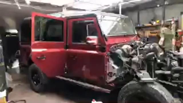 Сборка Ланд Ровер  Дефендер 110