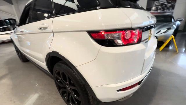 Land Rover Range Rover Evoque 2.2 Sd4 Dynamic Auto 4wd Euro 5 (S/s) 5dr White OV63DTN смотреть онлайн