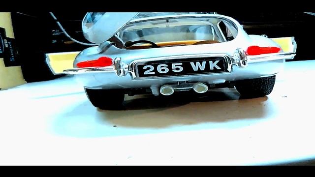 1963 E-TYPE JAG 1-18 SCALE LHD MADE IN ITALY смотреть онлайн