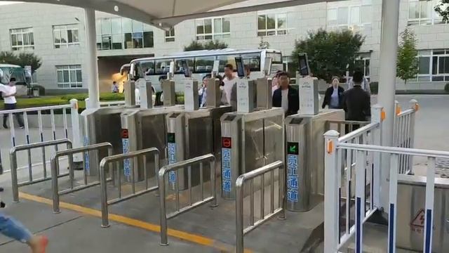 Commuter time - 7 inches face recognition terminal of HQVT смотреть онлайн