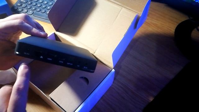 Telkom LIT Media Streaming Box Unboxing and First Look смотреть онлайн