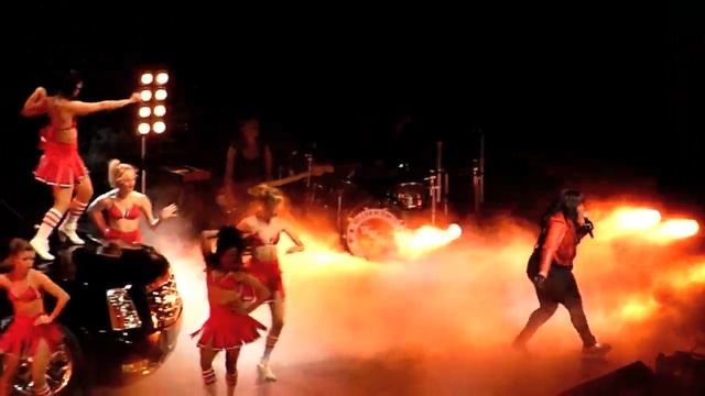 Glee Live: Bust your Windows смотреть онлайн