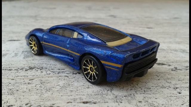 Jaguar XJ220 [Hot Wheels 1/64] смотреть онлайн